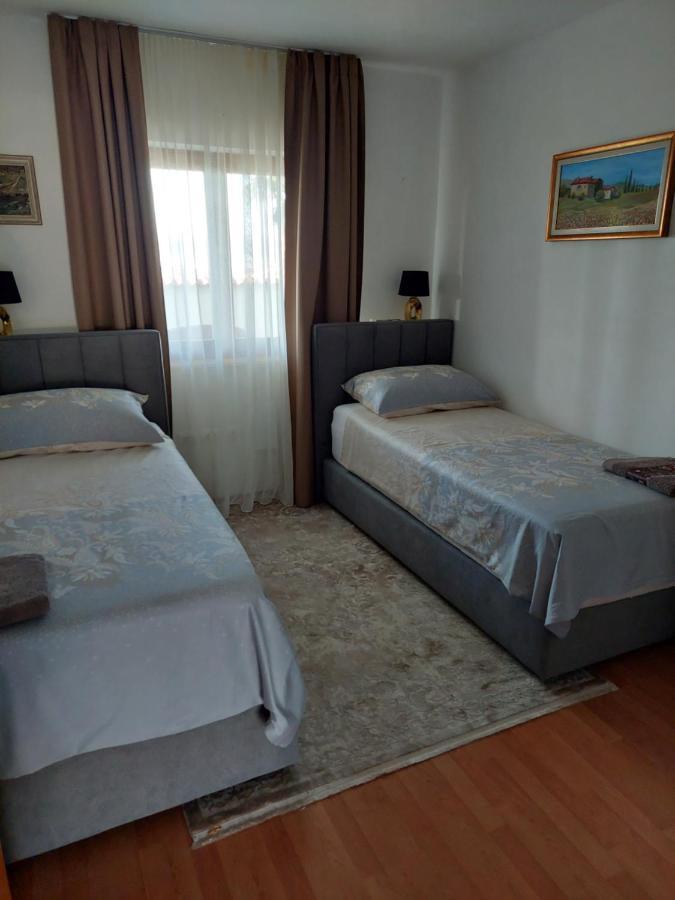 Apartment Oaza Relax Koper Exteriör bild
